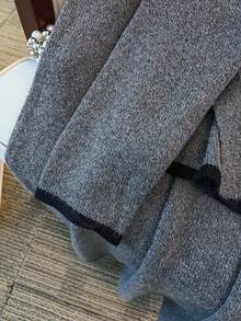 GlowEve CURVE Bộ đồ dệt kim dài tay viền màu tương phản cỡ lớn - Xám - Xem 4