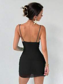 Aloruh Đầm ngắn cổ thấp cúp tam giác phối lưới sequin tương phản lãng mạn gợi cảm mới kèm quần short, chống nhấp nháy - màu đen - Xem 2