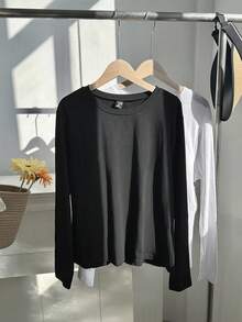 SHEIN EZwear Camiseta de manga larga de cuello redondo de diseño minimalista de unicolor, versátil, talla grande - Blanco y Negro - Ver 3