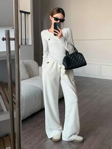 SHEIN 2 件套青少年女孩灰色针织休闲修身刺绣圆领长袖上衣和刺绣基本款百搭运动裤套装，适合春季、秋季、冬季、返校、秋冬分层穿着 - 灰色 - 查看 4