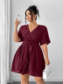 Rometta 性感交叉系带小礼服荷叶边下摆雪纺连衣裙，夏季新款深V领荷叶边袖纯色收腰连衣裙，法式扭结修身短袖连衣裙黑色连衣裙小黑裙 - 酒紅色 - 查看 8