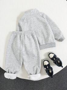 SHEIN 两件套男童休闲舒适多功能印花立领拉链连帽衫和保暖内衬运动裤套装，面料厚实，学院风秋冬装 - 淺灰色 - 查看 2