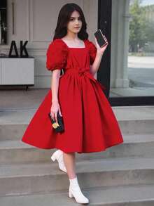 SHEIN 圣诞节女孩红色优雅刺绣泡泡袖连衣裙 - 紅色 - 查看 1