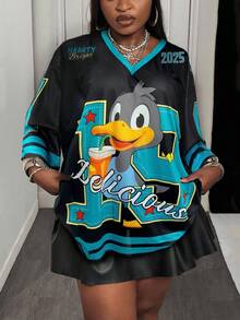 SHEIN CURVE+ 大码女式休闲宽松简约 V 领可爱鸭子印花 T 恤/大码 T 恤/图案 T 恤 - 黑色 - 查看 3