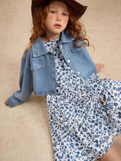 女童牛仔外套和花卉裙子套裝