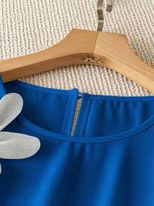 Flirla 大码女式 3D 花卉装饰立领黑色纯色上衣搭配高腰 A 字形 3D 花卉装饰迷你裙优雅 2 件套 - 水鴨藍 - 查看 3