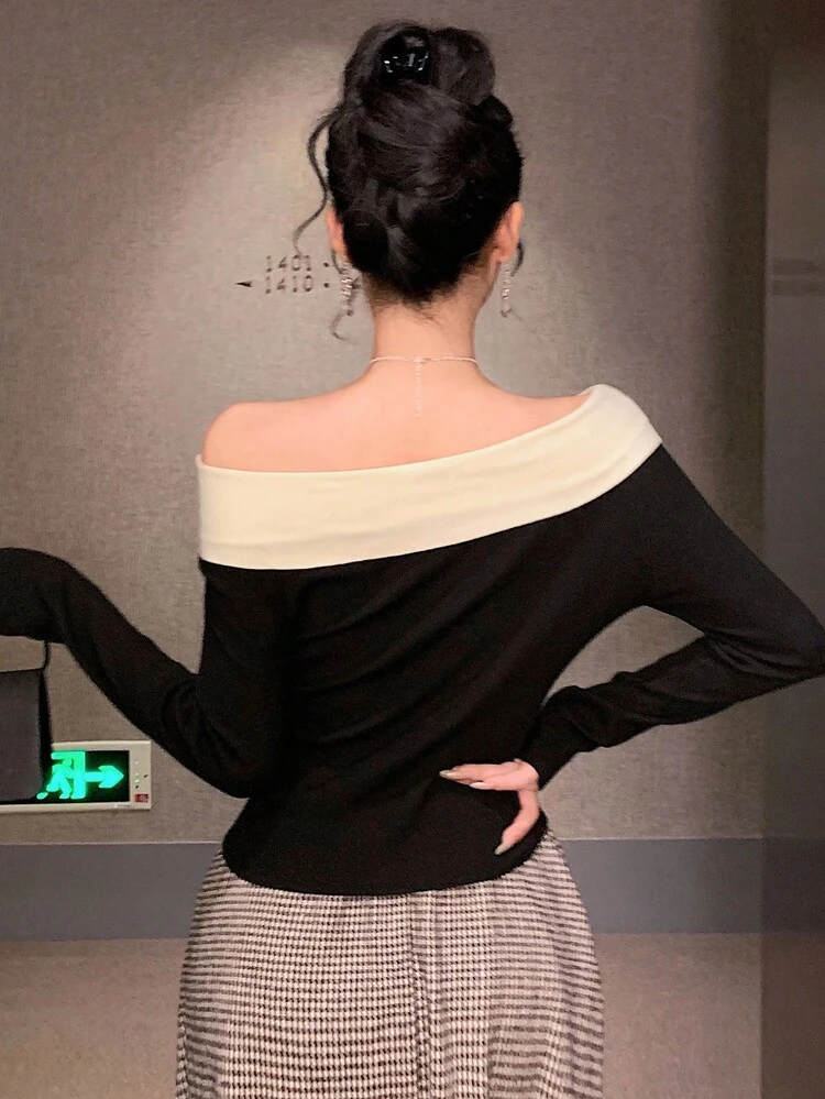 Women's Contrast Color One-Shoulder Sweater, Autumn Off Shoulder Top