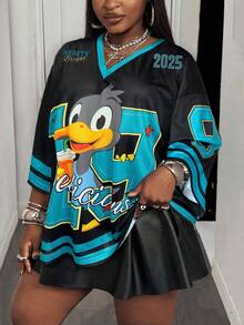 SHEIN CURVE+ 大码女式休闲宽松简约 V 领可爱鸭子印花 T 恤/大码 T 恤/图案 T 恤 - 黑色 - 查看 4