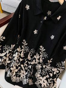 SHEIN Clasi 大码女式花卉刺绣衬衫，法式浪漫优雅高端休闲装 - 黑色 - 查看 7