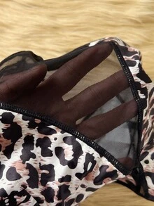 SHEIN Bare Chapter 1 pieza Sujetador inalámbrico de mujer con estampado de leopardo, adecuado para el verano