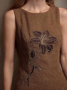 MOTF PREMIUM 刺绣格子修身迷你连衣裙