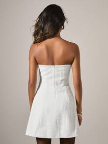 COSMINA 女式纯色紧身胸衣前扣纹理迷你连衣裙 - 白色 - 查看 2