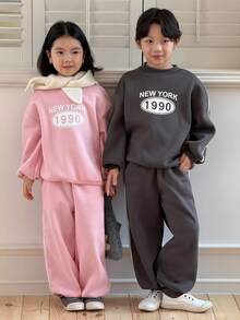 Genkimix Kids 2件組男孩字母印花長袖運動衫與慢跑褲套裝，開學季秋季校園穿搭，時尚休閒寬鬆版型 - 灰色 - 查看 5