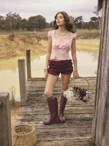 Aralina 女式方领泡泡袖蕾丝拼布短款荷叶边下摆格子衬衫 - 彩色 - 查看 4