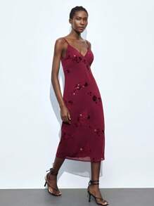 Maija 女款红薯亮片面料细肩带V领装饰设计百搭别致都市优雅休闲商务办公装，低调复古气息，精致魅力，都市通勤，杂志编辑同款，都市社交场合度假派对装，迷人高端品味，高智商气息，优雅知性复古气息邮轮度假连衣裙，优雅知性女士婚礼宾客连衣裙，浪漫梦幻法式轻松高端品味，高智商气息，优雅知性复古气息邮轮度假连衣裙 - 酒紅色 - 查看 4