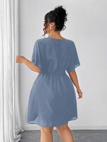 Elenzga Váy mini thắt nút chéo gợi cảm cỡ lớn có viền bèo nhún, váy voan, kiểu dáng mới mùa hè, cổ chữ V sâu, tay bèo nhún, màu trơn, thắt eo, váy ngắn ôm sát thắt nút xoắn kiểu Pháp, váy đen nhỏ màu đen - Màu xanh lam - Xem 2