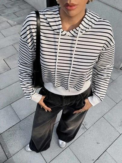 Chiquease 女式法式条纹连帽衫