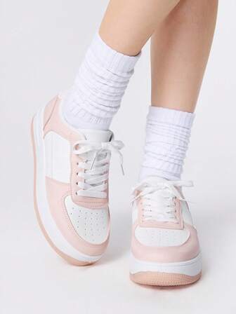 Kawaii Zapatillas casuales blancas con suela gruesa y cordones, versátiles para primavera/verano, estilo estudiantil/deportivo para mujer
