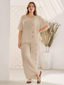 EMERY ROSE Plus Size Women 2pcs Set: White Short Sleeve Shirt & Long Tunic