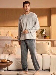 SHEIN Bộ đồ ngủ dài tay cổ tròn màu trơn và quần dài mềm mại cho nam, trang phục thu đông, ấm áp - Màu Xám nhạt - Xem 3