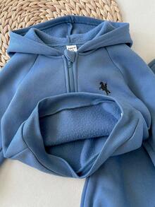 男婴休闲可爱百搭针织蓝色连帽衫和松紧腰裤套装