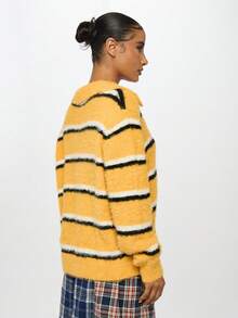 SUMWON WOMEN Áo len cardigan kẻ sọc cài nút phía trước cổ chữ V tay dài ấm áp mùa thu đông phong cách đại học cổ điển thời trang Y2K trường dự bị đại học - Màu vàng - Xem 3