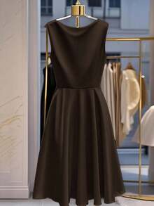 Franclia 女士优雅纯色束腰连衣裙 - 咖啡 - 查看 2