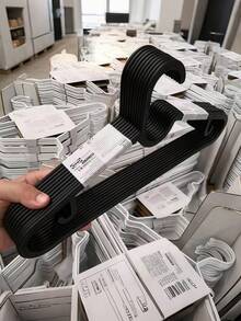 SHEIN Móc treo quần áo bằng nhựa, Giá treo quần áo chống trượt đơn giản, Dây phơi quần áo không để lại vết, Móc treo quần áo ban công dày dặn có móc, Màu đen - màu đen - Xem 7