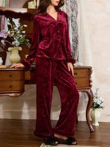 Côtesoire 法式优雅花卉提花舒适女士天鹅绒睡衣套装，秋冬服装 - 酒紅色 - 查看 5
