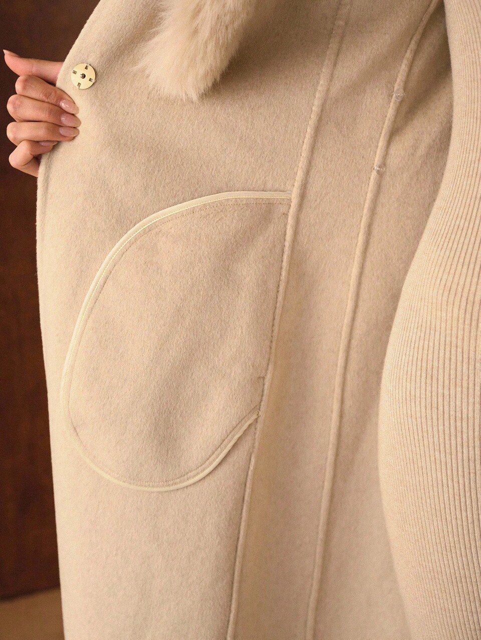 WOOL FUZZY COLLAR BELTED OVERCOAT