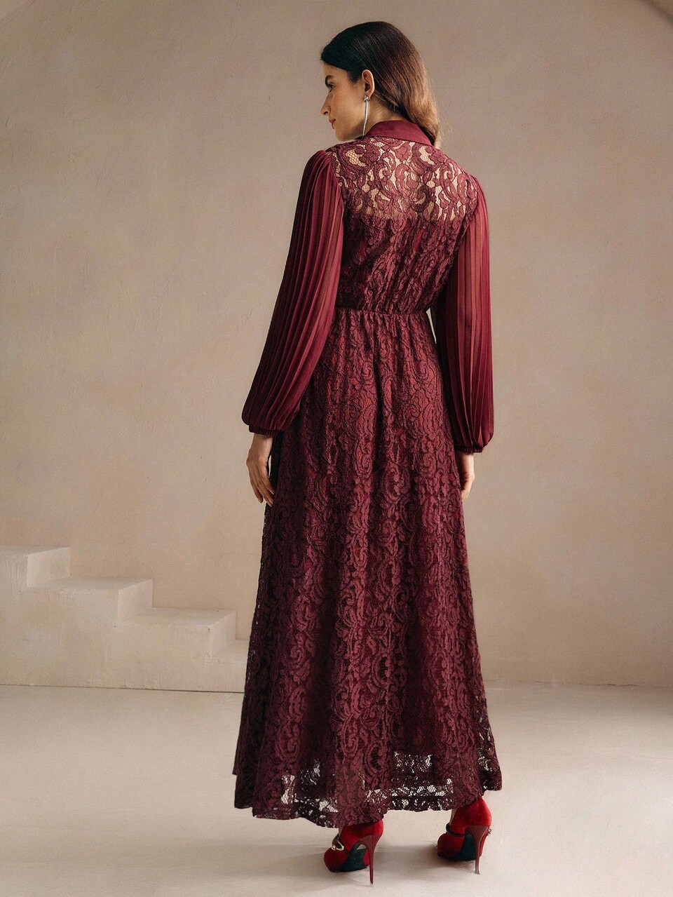 Women's Elegant Collared Lantern Sleeve Contrast Lace Dress