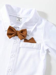 SHEIN Bộ trang phục quý ông 3 món cho bé trai mới biết đi, áo liền quần dài tay màu trắng và quần kaki có dây đeo, thoải mái, đa năng, cổ điển, thời trang, dễ thương, phong cách Anh, thích hợp cho trong nhà, ngoài trời, hàng ngày, thể thao, vui chơi, tiệc tùng, chụp ảnh, kỳ nghỉ, ngày lễ, đám cưới, tiệc chào đón em bé, lễ rửa tội và sinh nhật lần thứ 1 - Nhiều màu - Xem 6