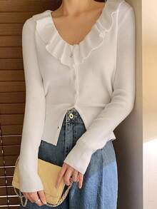 DAZY Französischer süßer V-Ausschnitt Bindegürtel Slim Fit Langarm Rüschensaum Pullover für Frauen im Herbst - Weiss - Übersicht 1