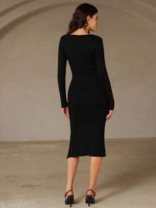 Chiquease 欧美风圆领开衩水钻缀饰长袖女式毛衣裙 - 黑色 - 查看 4