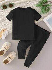 SHEIN Baby BoyGlow In The Dark Skeleton Pajamas Set - Halloween Costume Sleepwear For Kids, Snug Fit  Cozy PJs Baby Boy Baby Skeleton Outfit Baby Halloween Clothes Baby Spooky Clothes Skull Baby Clothes Baby Horror Outfits - Multicolor - View 3