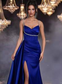 Glamrae Thanh lịch, Lãng mạn, Gợi cảm, Tối giản, Xanh navy, Sa tanh, Trang trí dây kim cương giả, Không dây, Trang trí xếp ly, Ôm sát, Có gọng, Viền đuôi cá, Xẻ tà bên hông, Đuôi tàu, Thời trang, Người có ảnh hưởng, Ngày lễ, Kỳ nghỉ, Tiệc sinh nhật, Đám cưới, Đầm dạ hội trang trọng - Xanh đậm - Xem 3