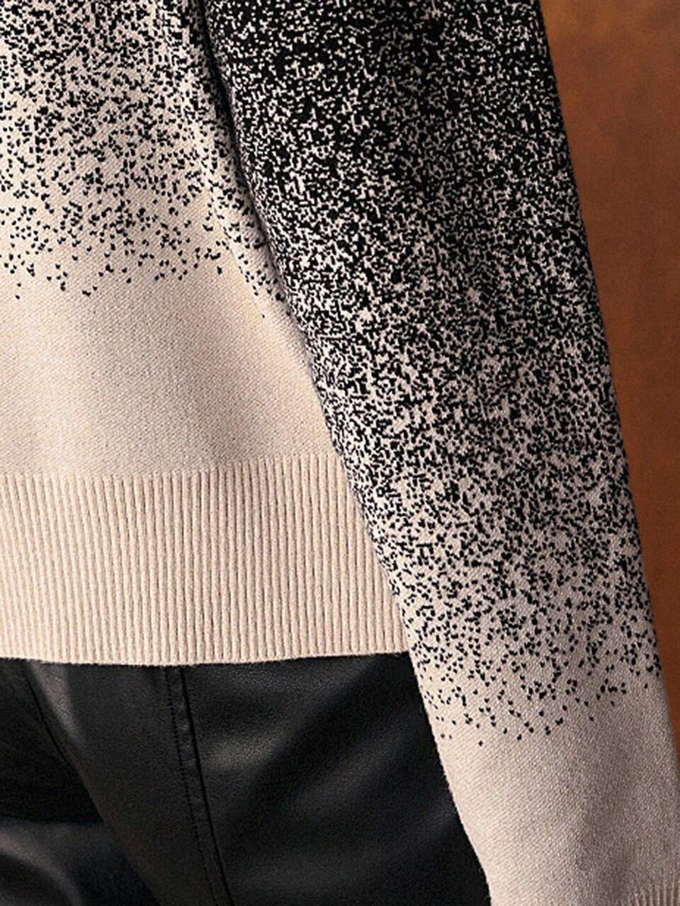 OMBRE STAND COLLAR SWEATER