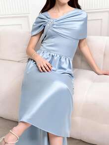 SHEIN 优雅修身缎面连衣裙，适合少女 - 水鴨藍 - 查看 8