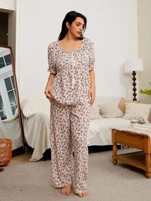 SHEIN CottageSlumber 加大码碎花荷叶边流苏领带装饰泡泡短袖睡衣套装 - 白色 - 查看 3