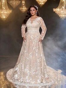 加大码优雅简约杏色圆领透视深 V 长袖提花装饰奢华法式刺绣 A 字形薄纱刺绣泡泡裙新娘婚纱 - 杏色 - 查看 7