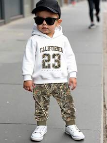 SHEIN 2 件套男婴休闲简约时尚 23 号图案连帽衫，适合春秋冬季 - 彩色 - 查看 1