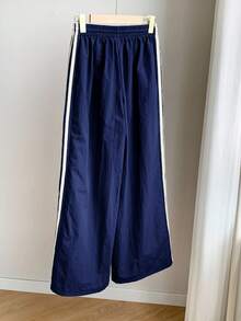 Comfortcana 女式休闲海军蓝撞色条纹松紧腰宽松运动裤，秋季女式夏季套装蓝色条纹短裤 - 寶藍色 - 查看 2