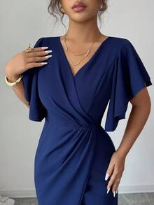 SHEIN PETITE 荷叶边袖 V 领腰部合身鱼尾下摆优雅浪漫女士连衣裙 - 藏蓝色 - 查看 5