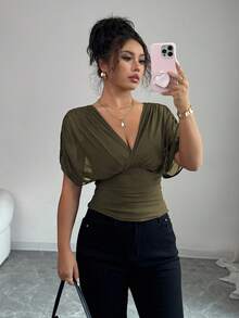 Elenzga Camiseta de mujer para primavera/verano con malla, forro elástico de punto, elegante para vacaciones, playa, uso diario y casual, con estilo romántico francés, mangas con fruncidos cruzados en los hombros, cintura fruncida con cordón y volantes en el bajo - Verde militar - Ver 4