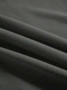 Manfinity Dauomo Unisex Retro Graphic T-Shirt Street Character Print Hip-Hop Element Spring And Summer Daily Wear T-Shirt