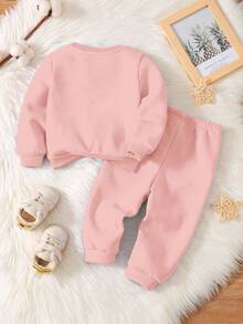 Soft Mist Pink "Daddy's Little Girl❤" Baby Girl Casual Thick Soft Long Sleeve Crew Neck Sweatshirt And Pants Tracksuit Set, Suitable For Autumn/Winter, Autumn Outfits For , Easy Comfort, Autumn Layers For Baby & Baby Girl, Stylish Baby Girl, Casual Wear, Baby Girl Graphic Tracksuit, Fall Clothes - Pink - View 4