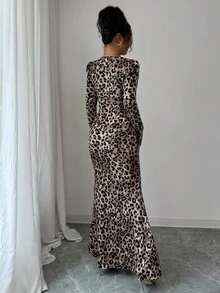 Elenzga 随机豹纹针织弹力复古优雅修身方领长泡泡袖腰部收紧美人鱼连衣裙，带褶饰设计 - 棕色 - 查看 2