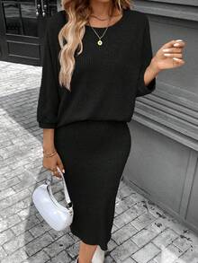 SHEIN LUNE 2 件套：女式蝙蝠袖圆领 T 恤和紧身中长直筒裙，毛绒纹理面料，休闲通勤优雅装扮，秋冬季保暖