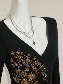 SHEIN ICON 女式长袖翻领喇叭袖复古上衣，舒适时尚，适合居家、旅行、秋冬穿着 - 黑色和金色 - 查看 7