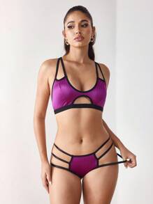 Menodora SHEIN Sport Set sportivo da donna con reggiseno e mutandine a contrasto con design traforato - Viola - Visualizzare 4